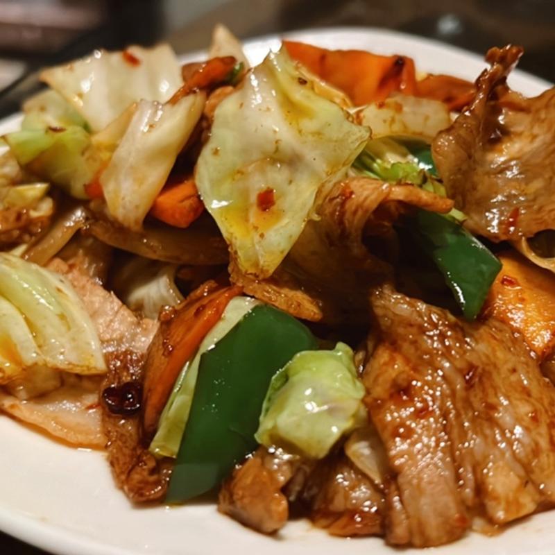 牛肉とピーマンの細切り炒め(青椒肉絲)(上海酒家 タオタオ)