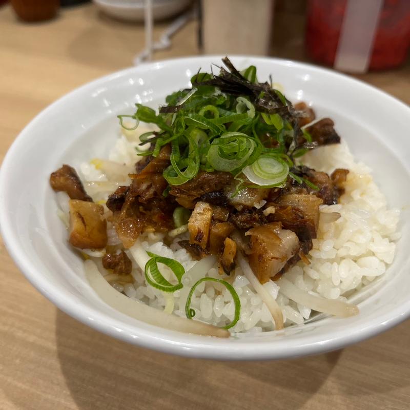 絶品もやし焼豚丼（小）(中華そば 花京 大正店)