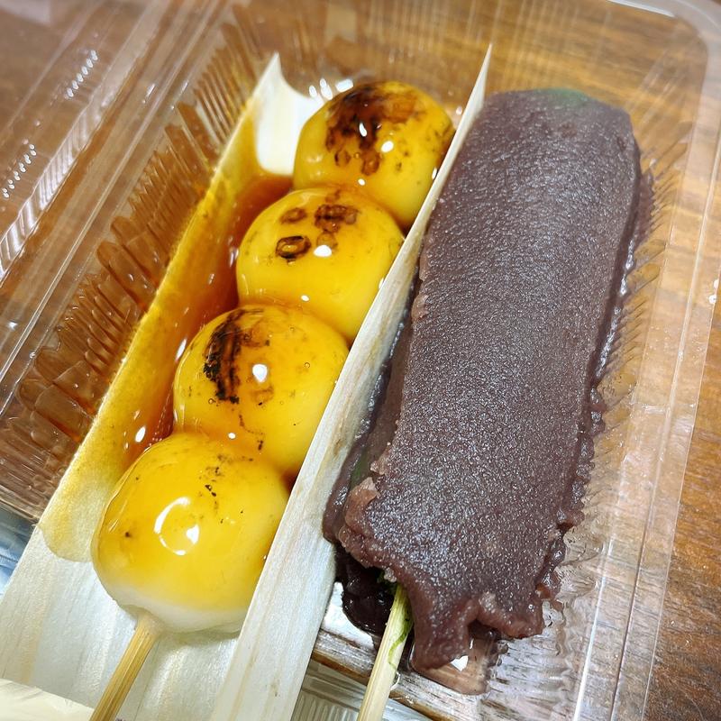 紅梅団子(つる瀬 本店)