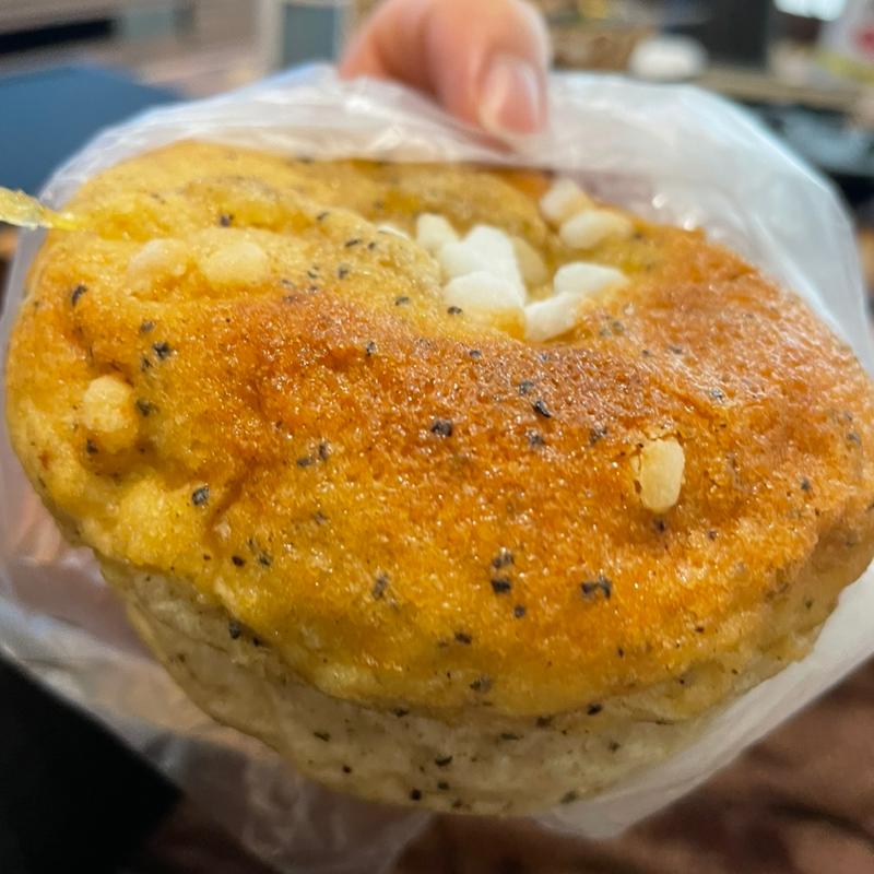 焦がしバターメロンパン(ブーランジェリーYUI 平塚店)