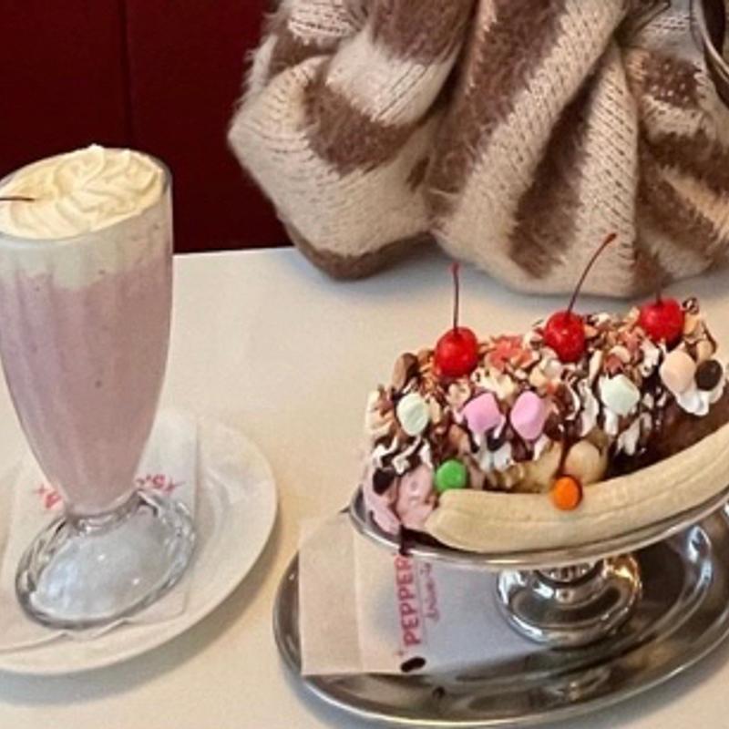 (夜パフェ専門店 パフェテリア パル)