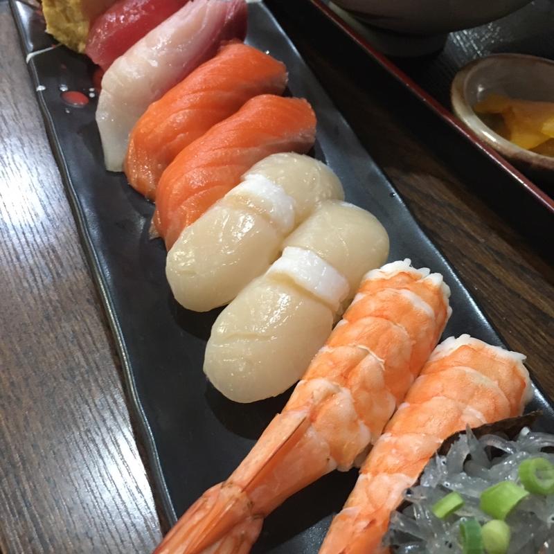 本日の握り(食堂　お魚直売所)