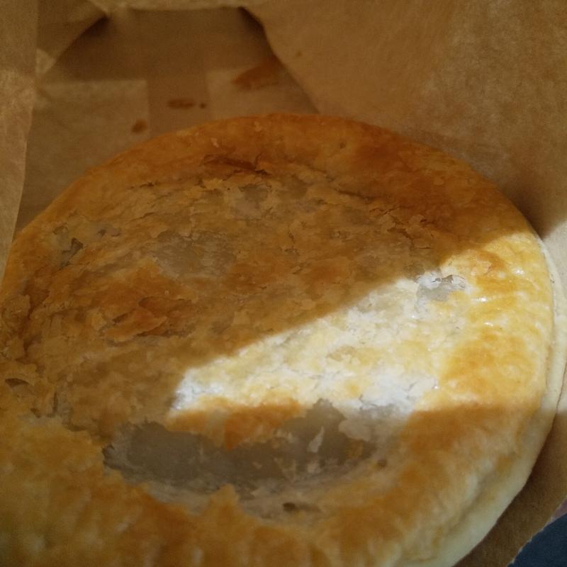 オージーミートパイ(aka tombo coffee)