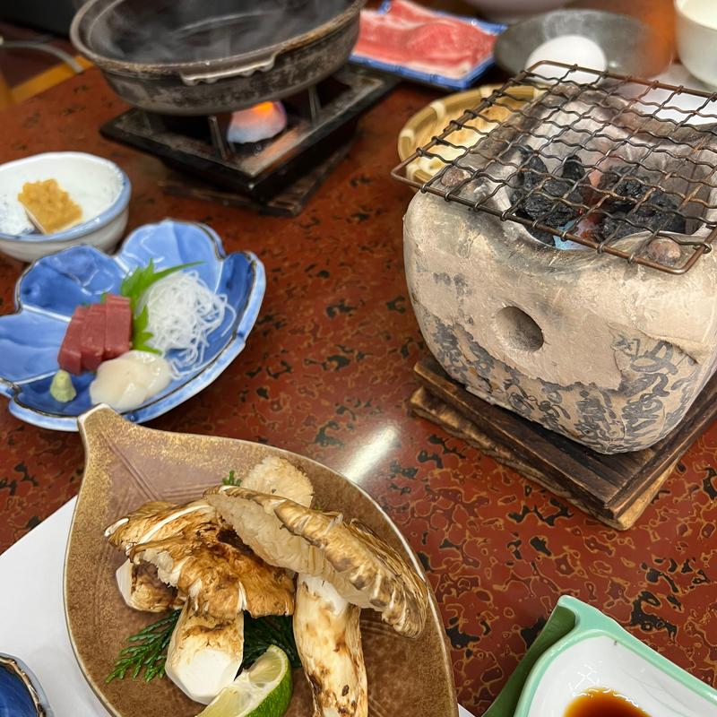 松茸、飛騨牛十品会席(恵那峡山菜園)