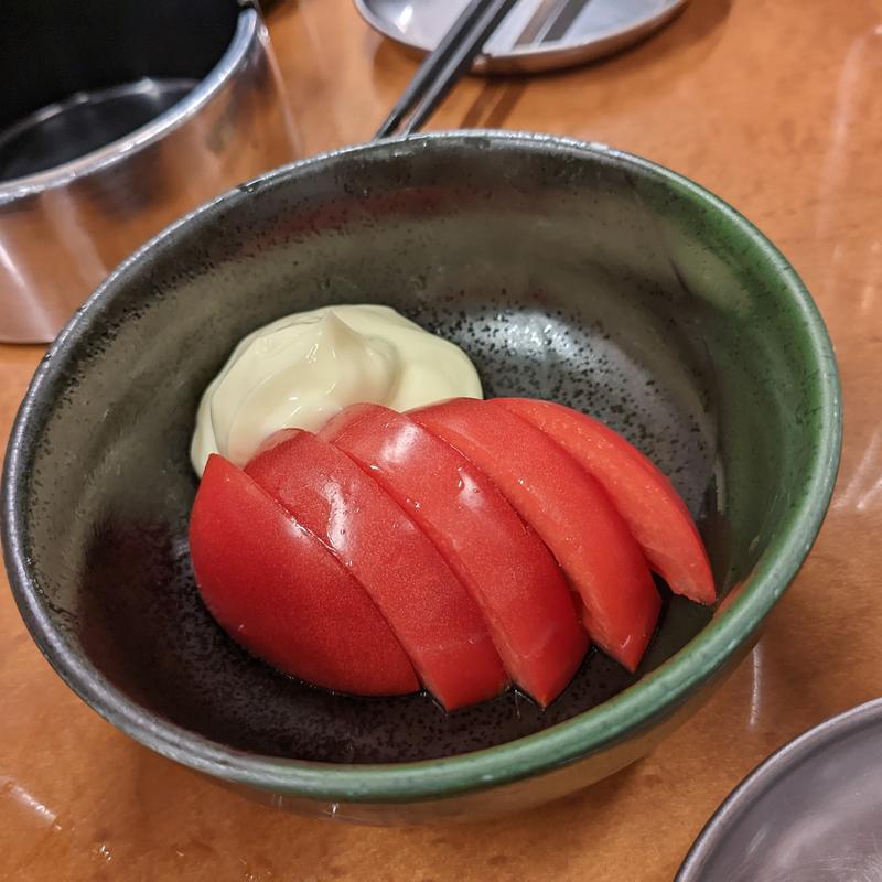 冷やしトマト(立呑処へそ 五反田店)