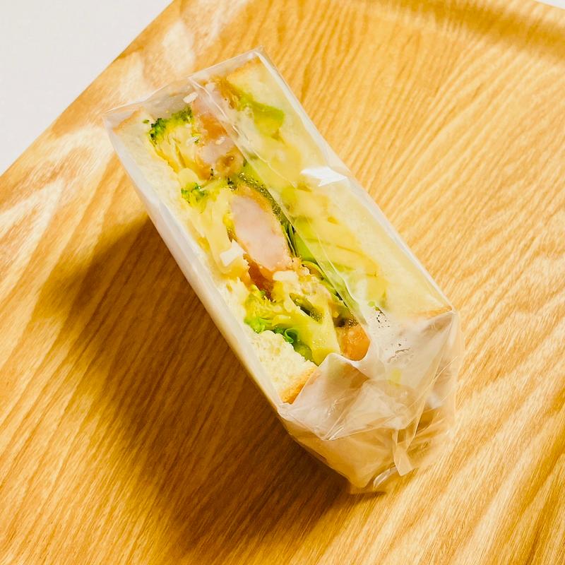 ぷりぷり海老マヨサンド(Mrs. Fruits Parlor SUN)