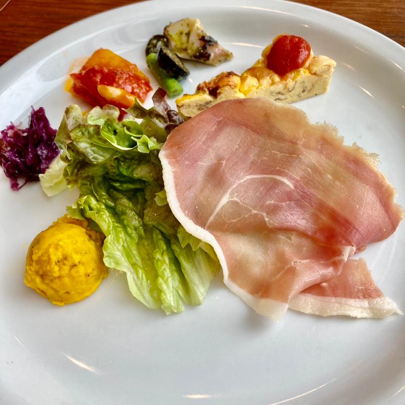 (ペルアデッソ九州KITTE博多)