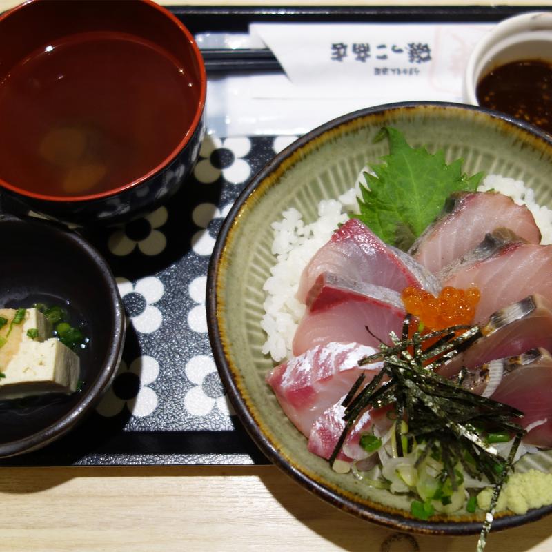 磯っこ海鮮丼(磯っこ商店 福岡天神店)