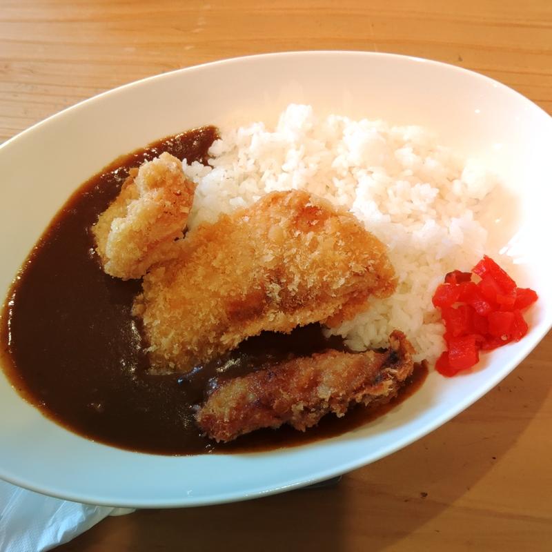 海鮮カツカレー(ガガニコ食堂)