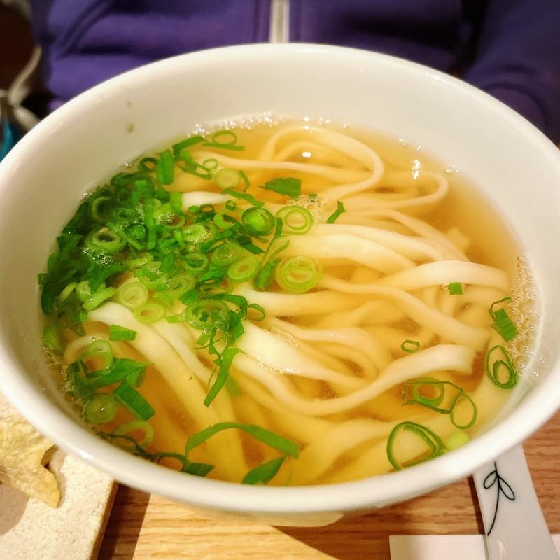 博多うどん（温）(肉やきとだしと博多うどん中目黒はし田)