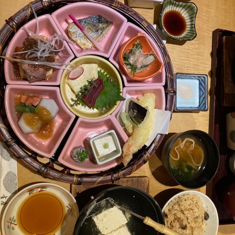 彩り籠御膳(とうふ料理 吉座)