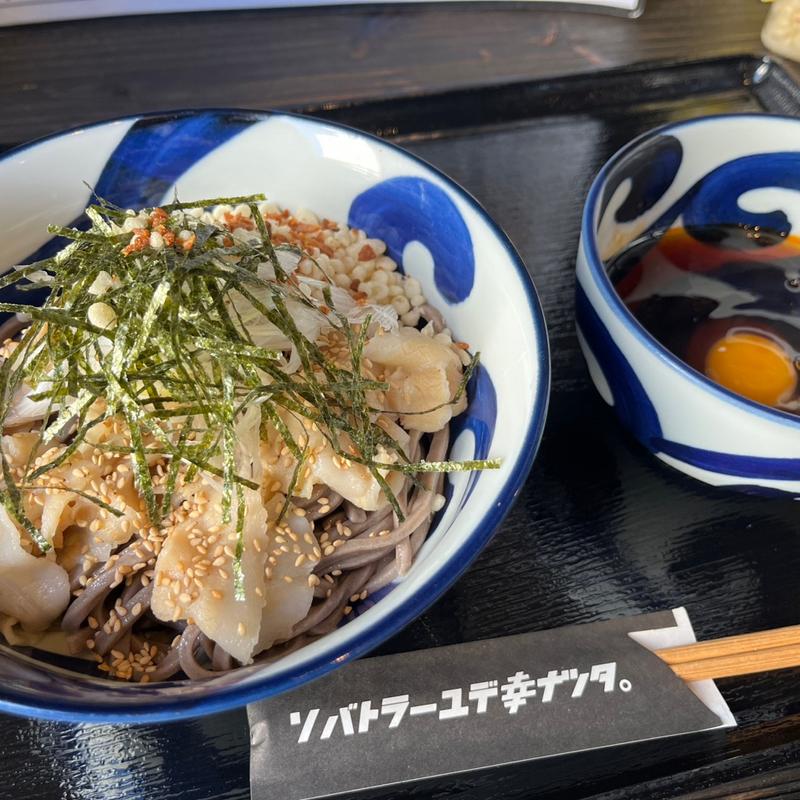 ラー油肉蕎麦(蕎麦とラー油で幸なった。東大阪店)
