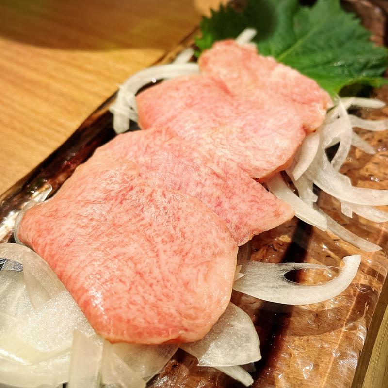 タン刺し(肉やきとだしと博多うどん中目黒はし田)