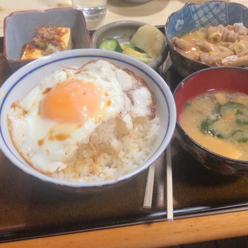 もつ煮定食目玉焼き付き(丸はし 矢上川店 （まるはし）)