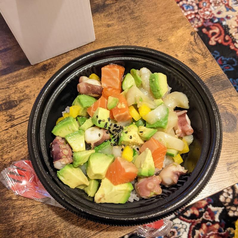 オールスターポキ丼(POKE POKE 神保町)