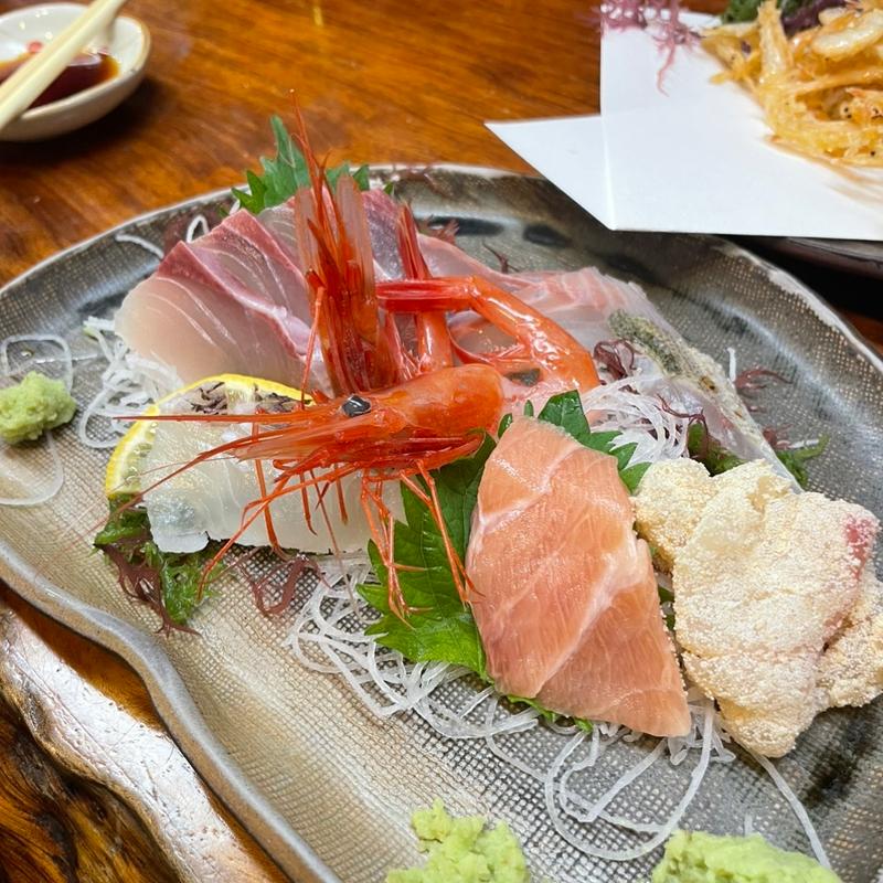 刺身盛り合わせ(大衆割烹 あら川 （たいしゅうかっぽう あらかわ）)