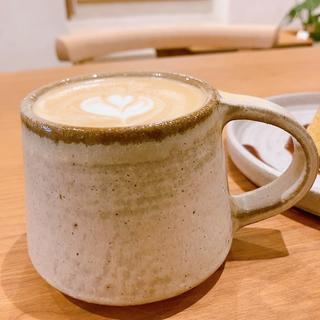 カフェラテ（ホット）(shimaji coffee LAB.)