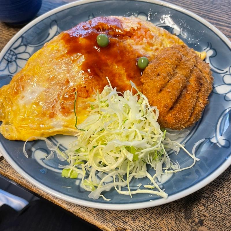 オムライスとメンチカツ(西洋御料理 小春軒)