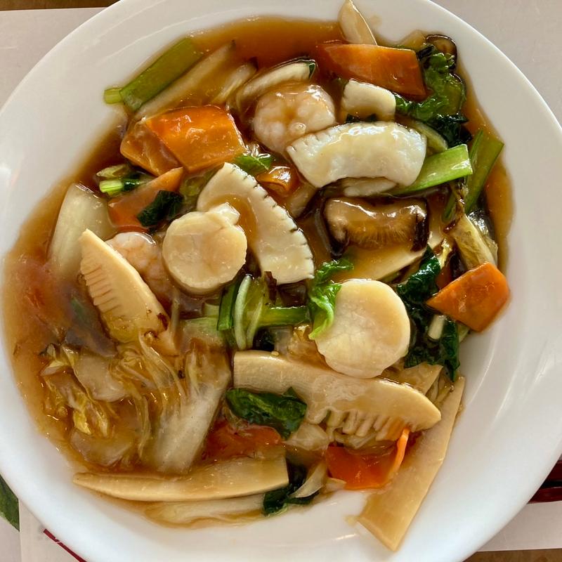 五目入りあんかけ焼きそば(レストラン天外天)