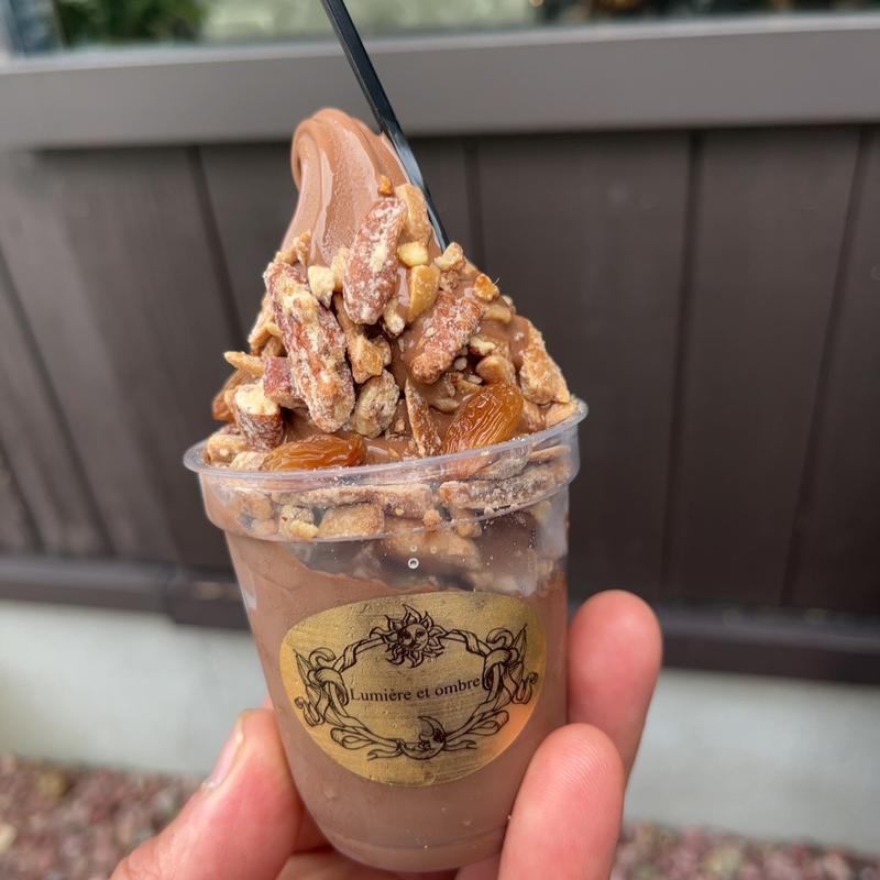 チョコレートソフトクリーム(リュミエールエオンブル)