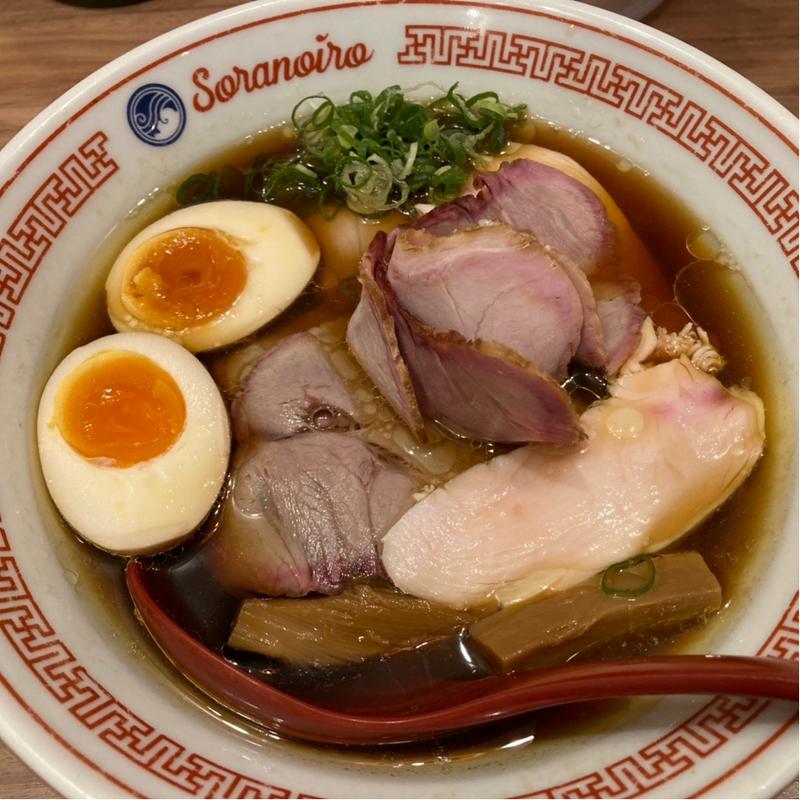 特製淡麗醤油ラーメン(ソラノイロNIPPON)