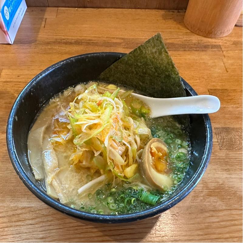 ネギラーメン(醤油)(ラーメン専門店 しんたけ)