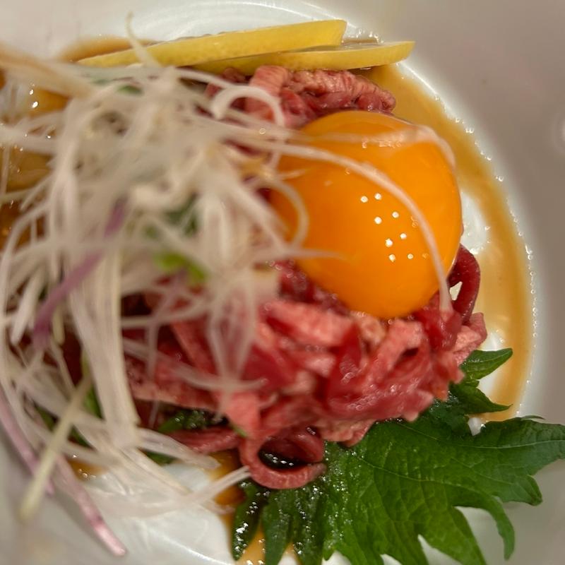 牛タンユッケ(五臓六腑)