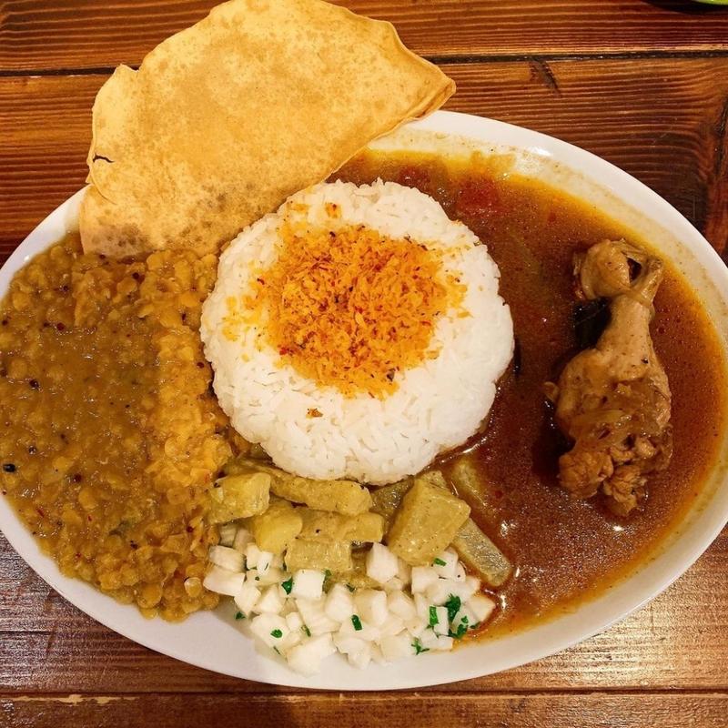 スリランカプレート(ピピネラ )