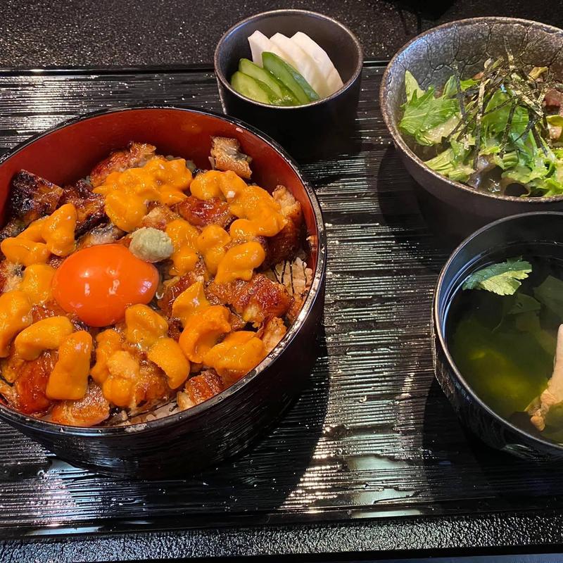 雲丹とうなぎのひつまぶし(うなぎ料理専門店 川昌)