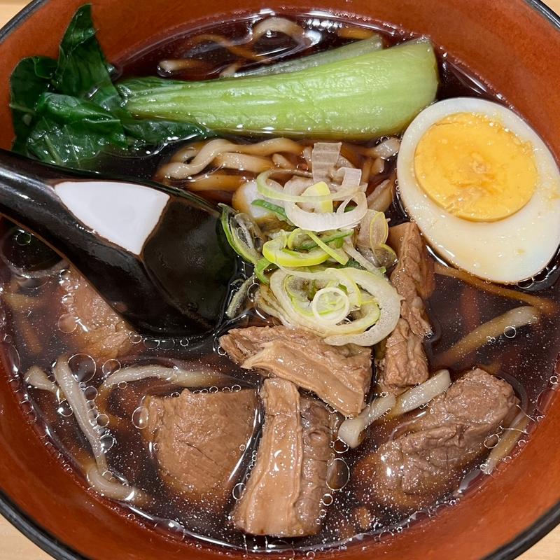 牛肉麺(三商巧福 赤坂店 （サンショウコウフク）)