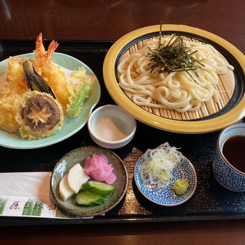 天ざるうどん(鉛温泉 藤三旅館お食事処 灯)