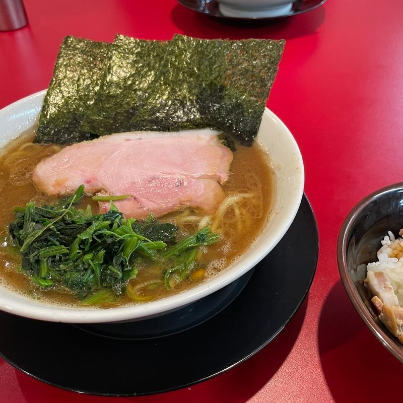 ラーメン　中盛(IEKEI KANSAI王道家直系　我道家)