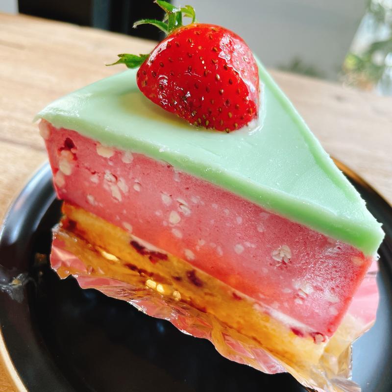 フランポワーズムースタルト(太陽ノ塔 洋菓子店)