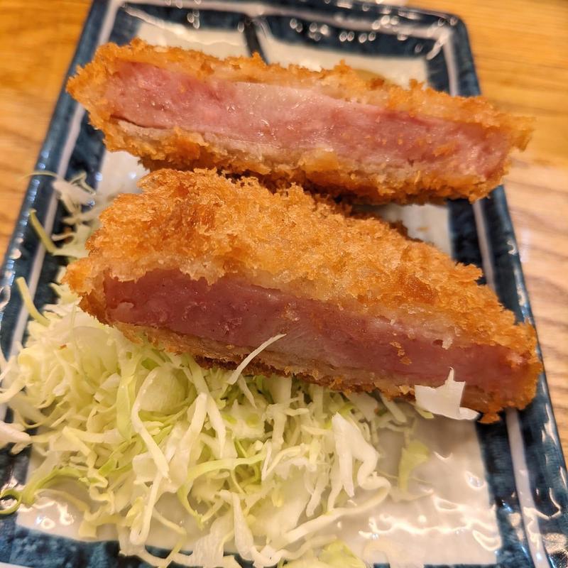 厚切りハムカツ(餃子ノ酒場 太陽 ホエール 横浜駅前店)