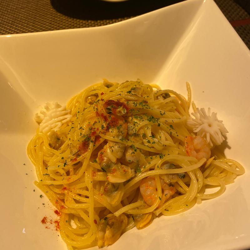 海の幸のペペロンチーノ(アムール)