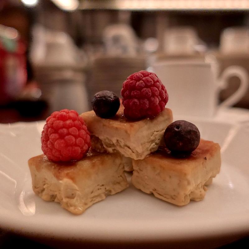 ほうじ茶カタラーナ(旨酒・料理 酢重ダイニング)