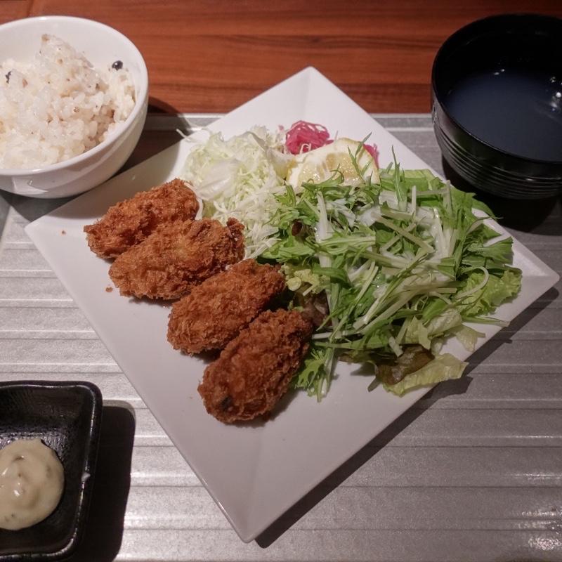 牡蠣フライ4ピース(THE CAVE DE OYSTER TOKYO)