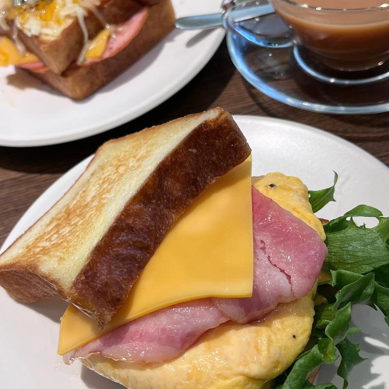 ベーコンチーズエッグサンド(パンとエスプレッソと)