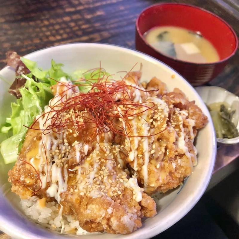 ちんばたのからあげ丼(ちんばた )