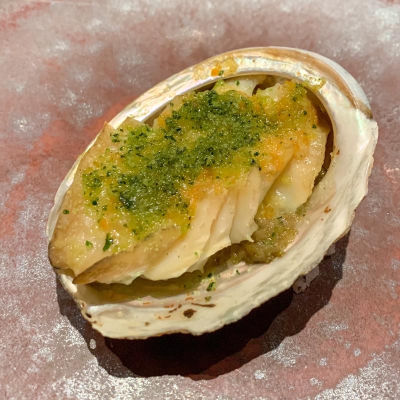 鮑の香草オーブン焼き(CILQ -シルク- 表参道)