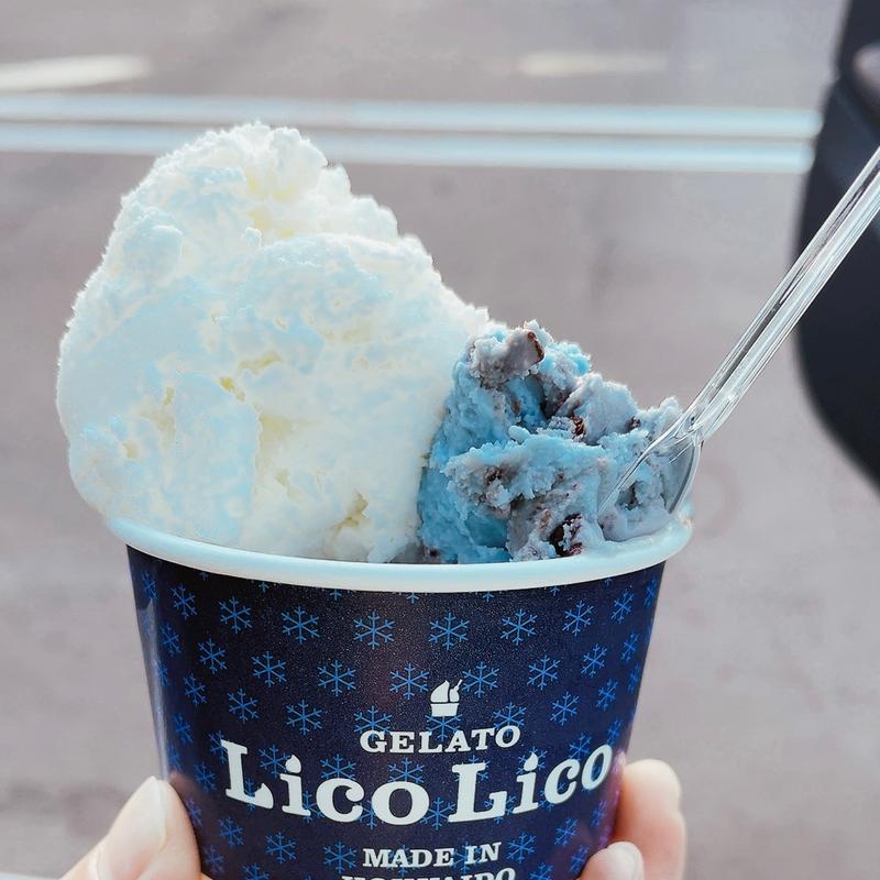 クリームチーズとマリンブルー(CAFE&GELATO LicoLico 恵庭本店)
