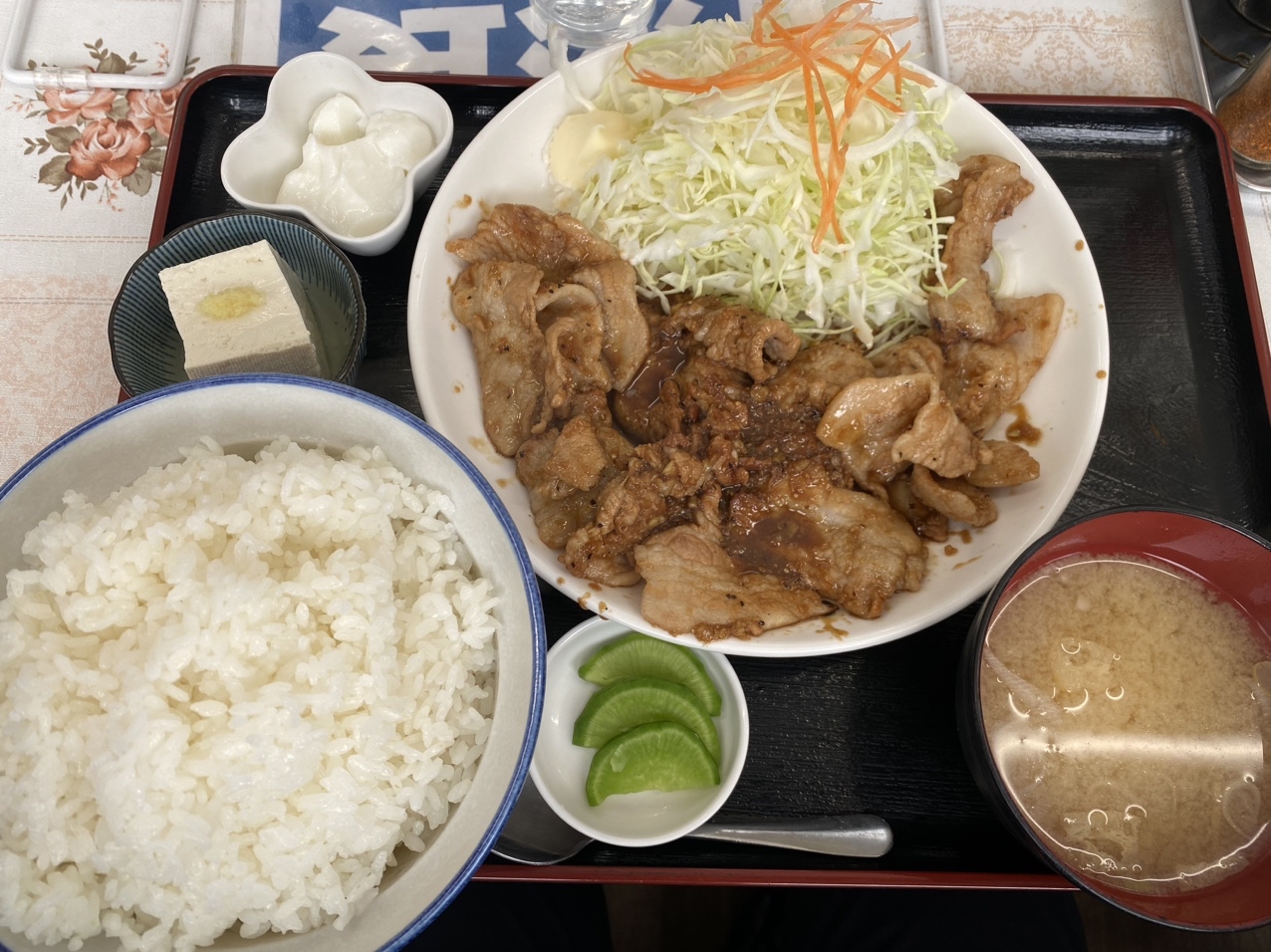 にんにくロース焼肉定食(米倉食堂)の口コミ一覧 | おいしい！が増えるグルメアプリ「SARAH」