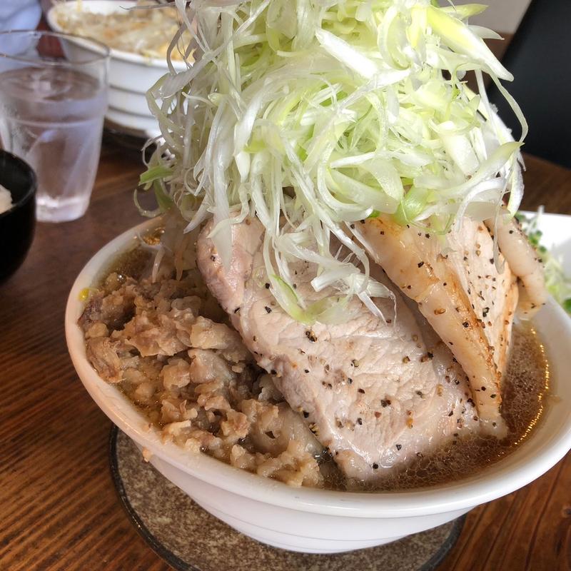 (炭火焼肉 ミート ミート)