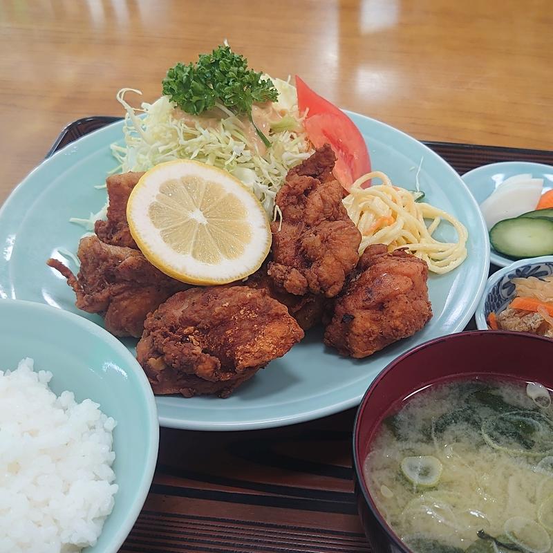 鶏の唐揚げ定食(ガシュラット )