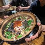 秋鮭と燻製きのこの御飯(立呑み とだか)