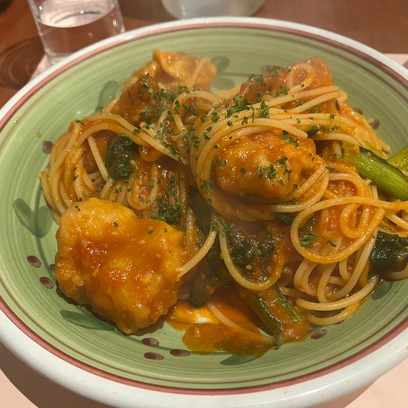 揚げ鶏のアラビアータソーススパゲッティ(タベルナ・パパ )