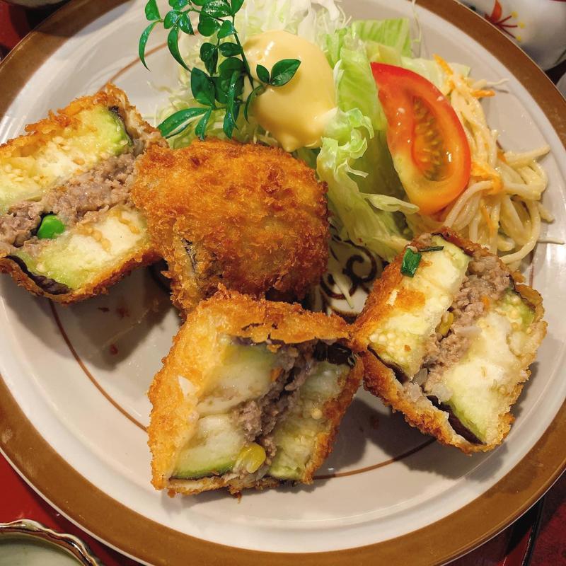 ナスとミンチはさみ揚げ定食(味納(カツ丼))
