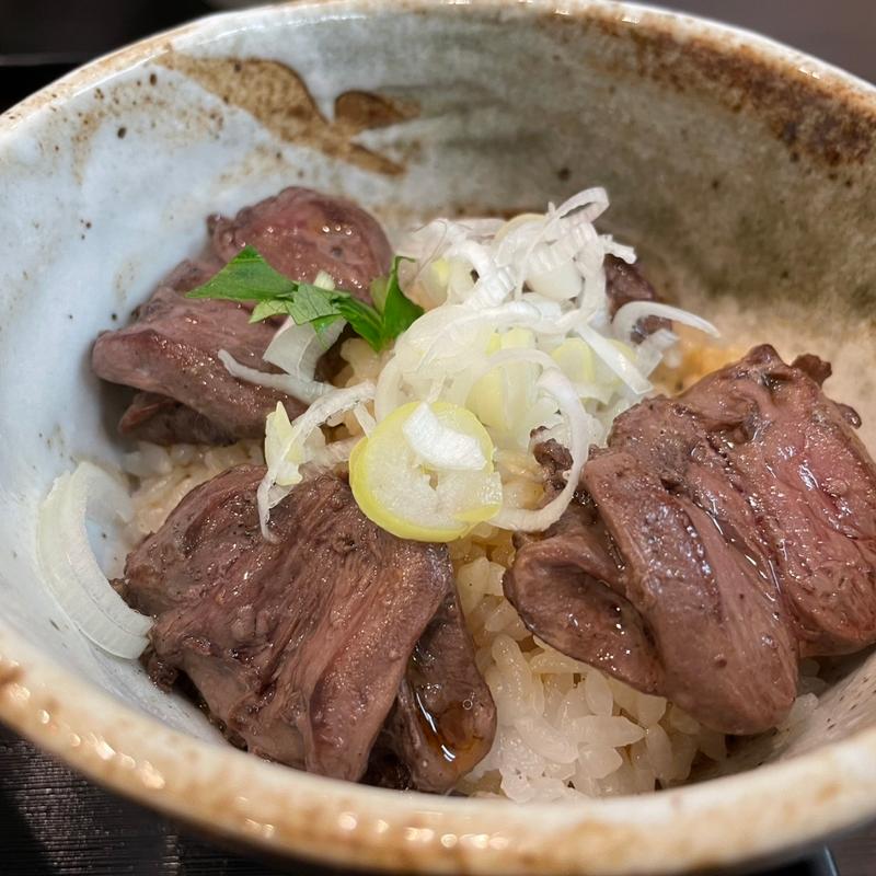 ハツ丼(麺屋　葵)