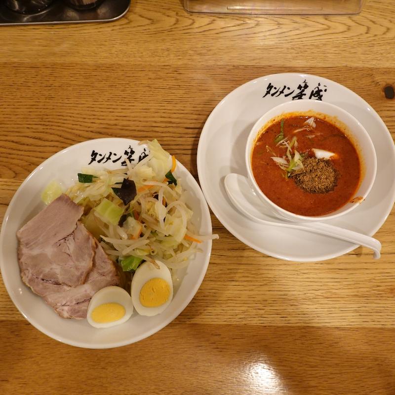 激辛味噌魚介五目つけ麺(博多辛味噌タンメン 笑盛 天神南店 (えもー))