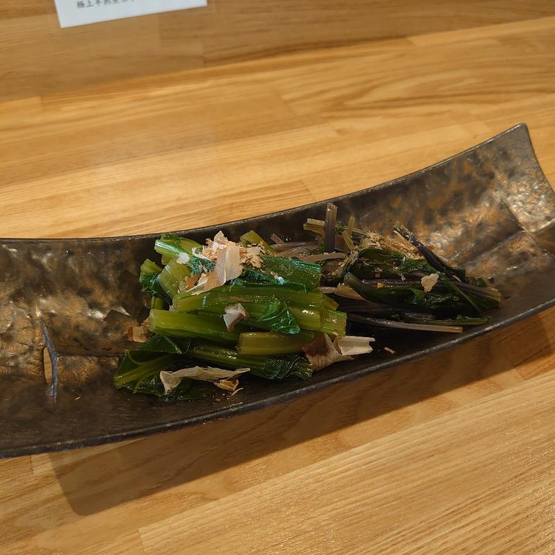 鎌倉野菜のお浸し(鮪お重 栄町 鎌倉小町店)